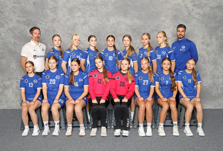 C-tytöt 2012 - Atlas Handball